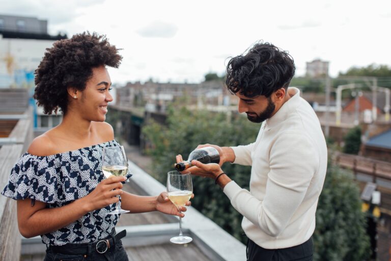 TIPS: ON HOW TO DATE A BLACK RACE